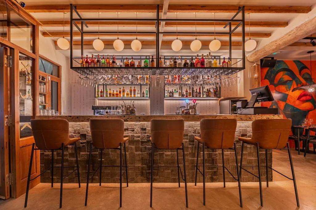 02-proyecto-de-interiorismo-restaurante-virginia-perez-mallorca